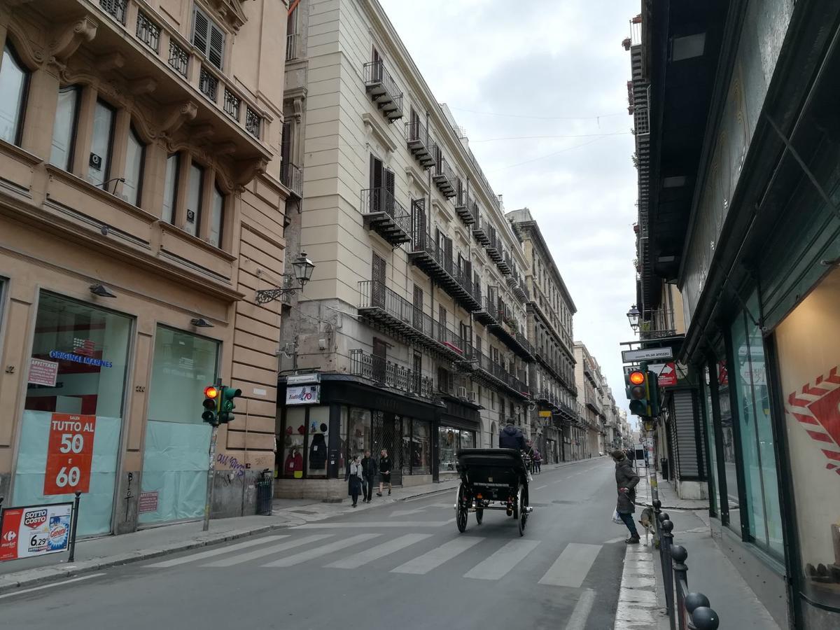 Vittorio Emanuele Rooms Di Prinzi ปาแลร์โม ภายนอก รูปภาพ