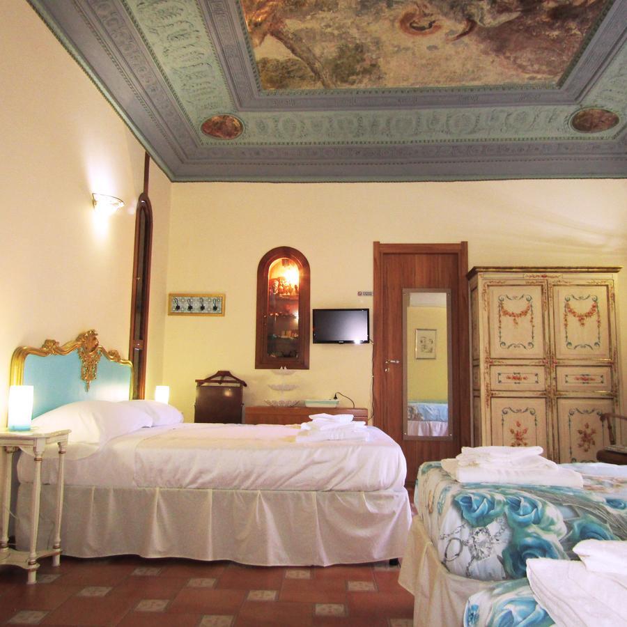 Vittorio Emanuele Rooms Di Prinzi ปาแลร์โม ภายนอก รูปภาพ